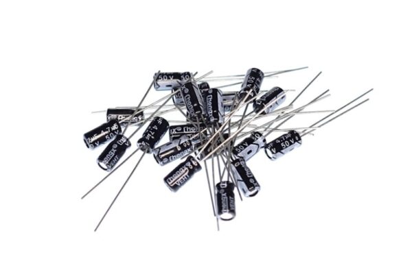 4.7uF 50V 20% 4x7mm Radial Electrolytic Capacitors